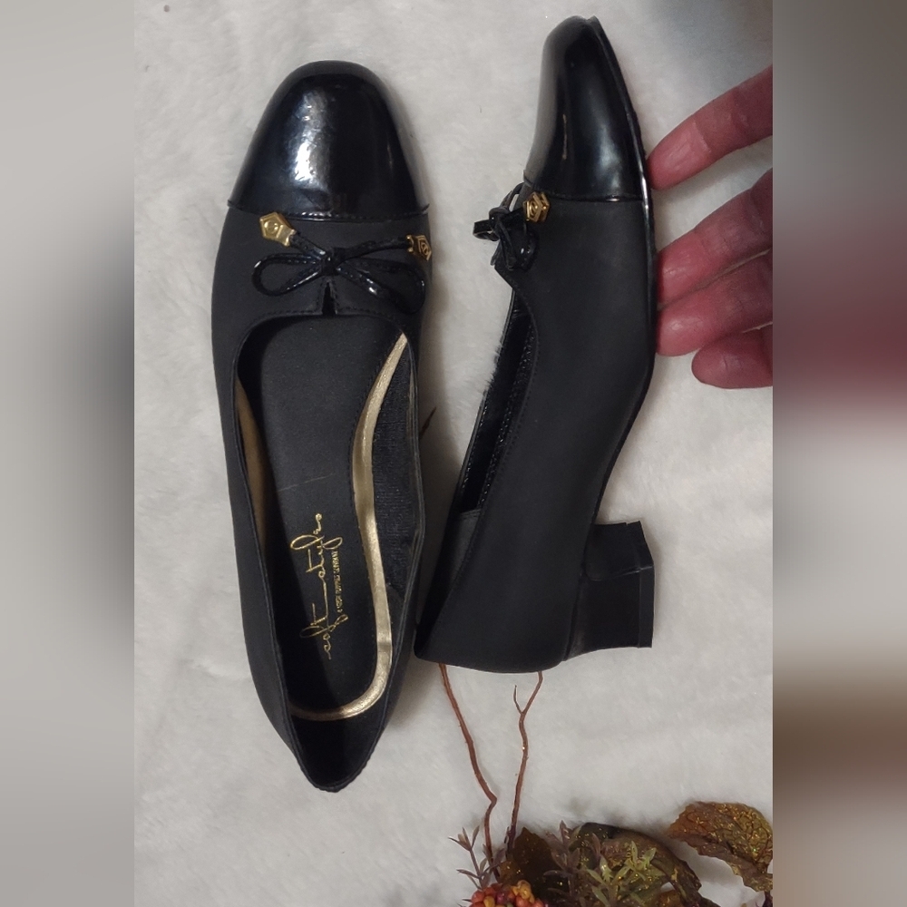 Hush Puppies Black Flats & Loafers